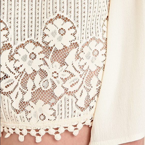 Band of Gypsies Off White Crochet Dolphin Ivory Lace Up Cover Up Swim Shorts XS - Picture 6 of 9